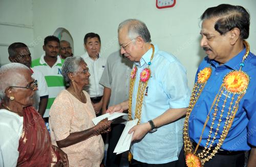 DATUK SERI MOHD NAJIB TUN ABDUL RAZAK