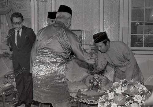 KL02_09012015_PENGURNIAAN_BINTANG