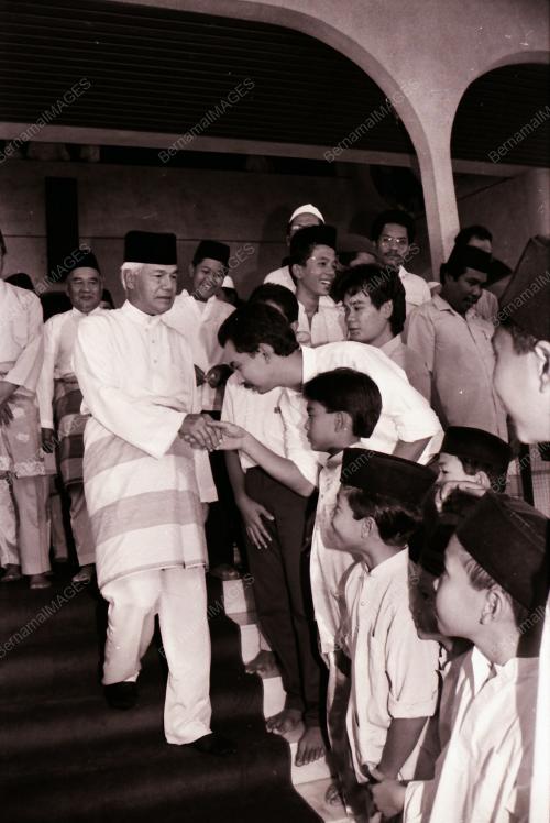 SULTAN AZLAN MUHIBBUDDIN SHAH