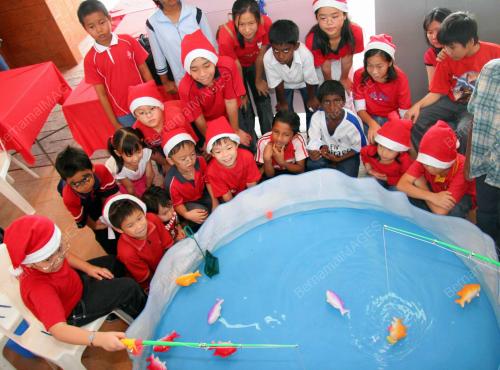 CARNIVAL CHRISTMAS COMUNITY