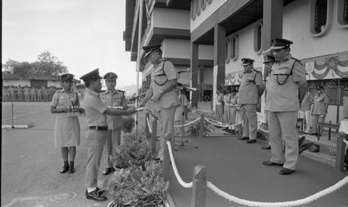 KL02_09032015_HARI_POLIS