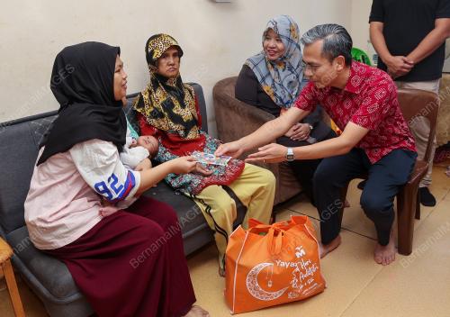 FAHMI FADZIL