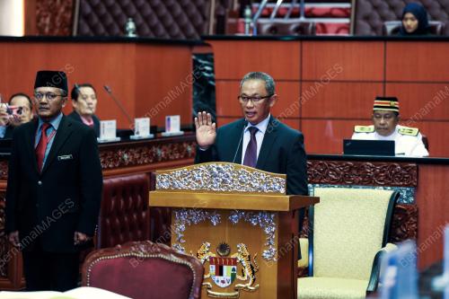 KL02_09052019_ANGKAT_SUMPAH_BN201904187162