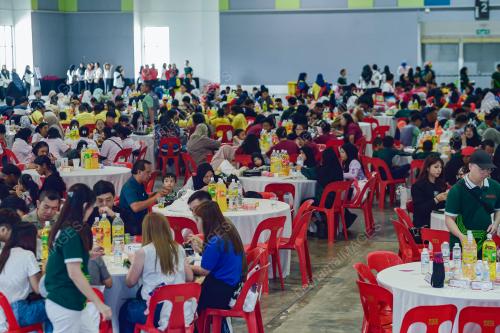 JAMUAN MAKAN TERBESAR