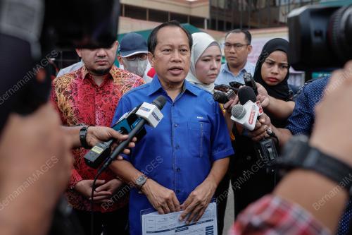 DATUK SERI AHMAD MASLAN