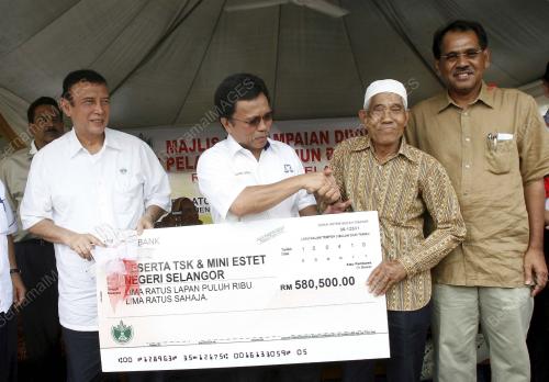 MOHD SHAFIE APDAL