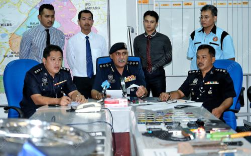 KL02_10042012_SIDANG_MEDIA