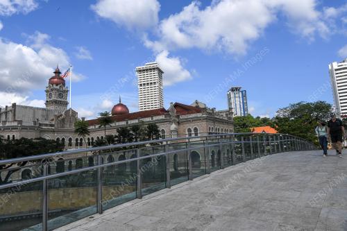 KL02_10082021_TINJAUAN