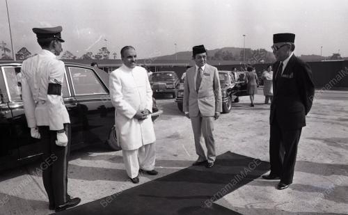 PRESIDEN PAKISTAN JENERAL MUHAMMAD ZIA