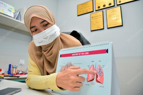 DR NURUL YAQEEN MOHD ESA