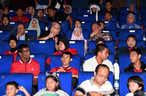 DATUK SERI DR WAN AZIZAH WAN ISMAIL