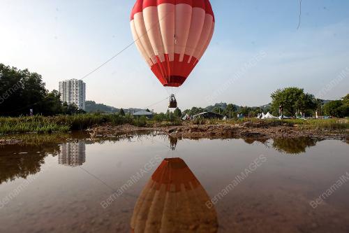 KL02_11032017_BALLON