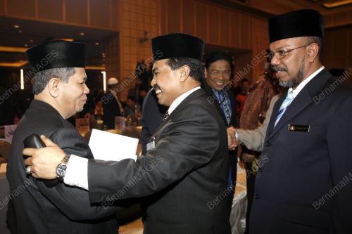 JAMIL KHIR BAHAROM