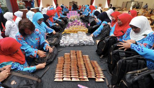 KL02_11062015_BAKAT_1