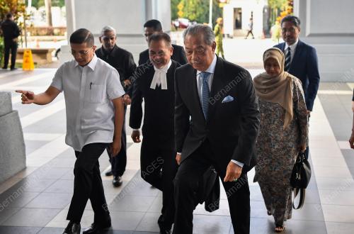 TAN SRI MUHYIDDIN MOHD YASSIN