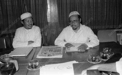 KL02_11081984_EXCO_PAS