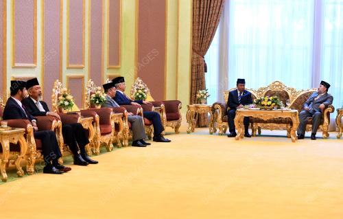 KL02_11102017_RAJA_BN201709195995