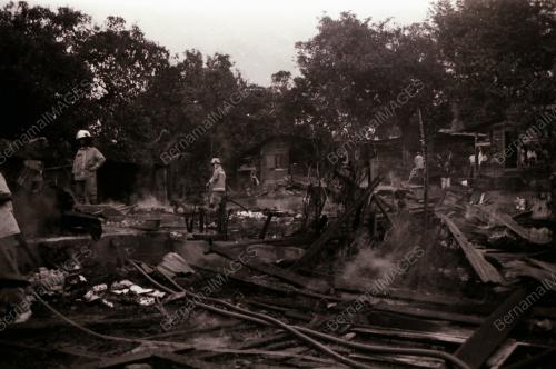 KEBAKARAN DI KAMPUNG DELIMA