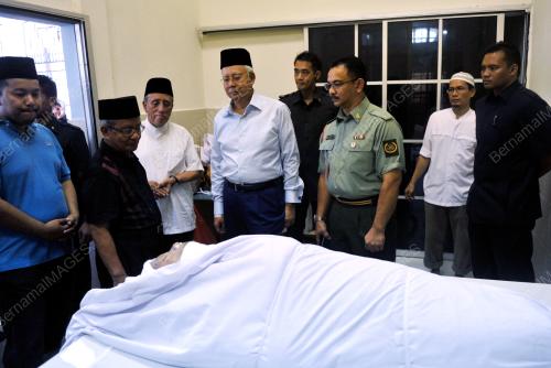 KL02_12012016_PM_LAWAT