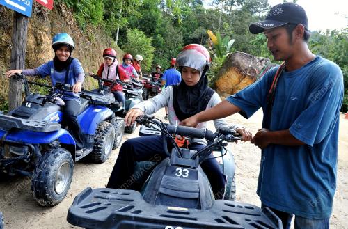 KL02_12022013_ATV_PARK