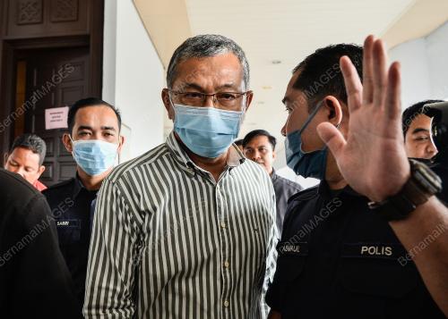 DATUK SERI AZLAN MAN
