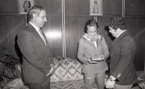 DR. MAHATHIR MOHAMAD