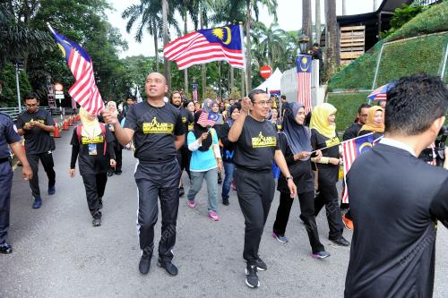 KL02_12082017_SAMSUNI_MENARA
