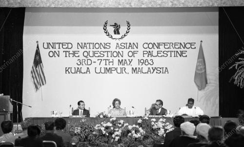 KL02_13012015_PERSIDANGAN_PALESTIN