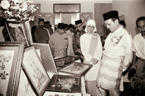 DATO' SERI DR. MAHATHIR BIN MOHAMAD