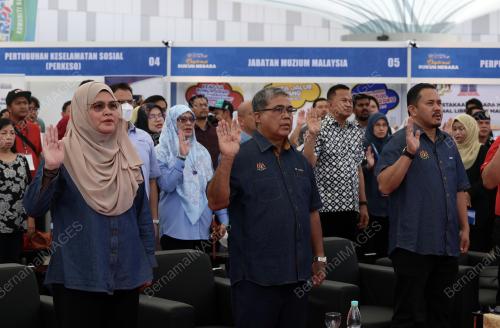 DATUK AARON AGO DAGANG