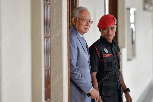 DATUK SERI NAJIB TUN RAZAK