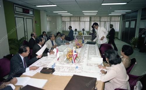 MESYUARAT AGENSI BERITA ASIA