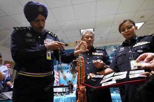 KL02_14022018_FXUNITED_BN201802138909