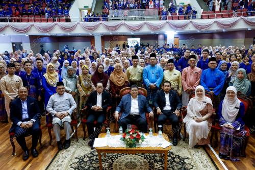 TAN SRI JOHARI ABDUL