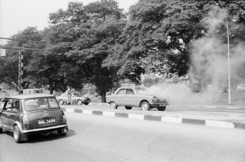 KERETA TERBAKAR