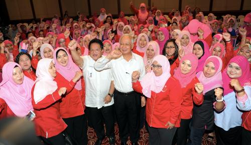 KL02_14042015_PM_PUTERI