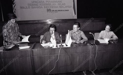 MAJLIS BAHASA INDONESIA-MALAYSIA