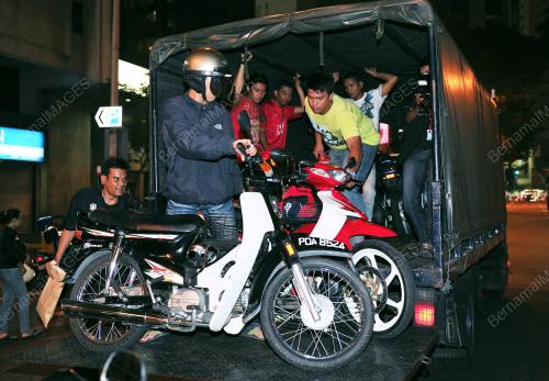 OPERASI SEKATAN JALAN RAYA
