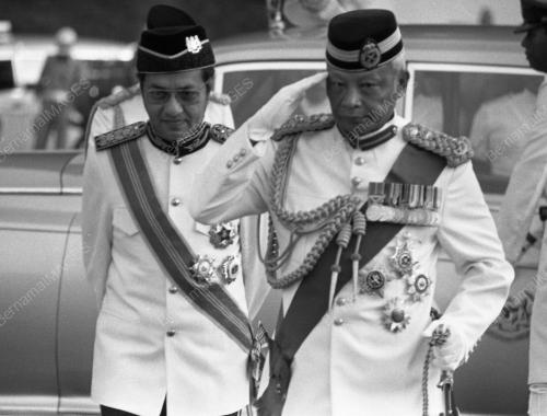 KL02_15012015_AGONG_HARIPAHLAWAN