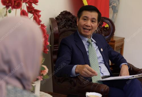 DINC NGOC LINH