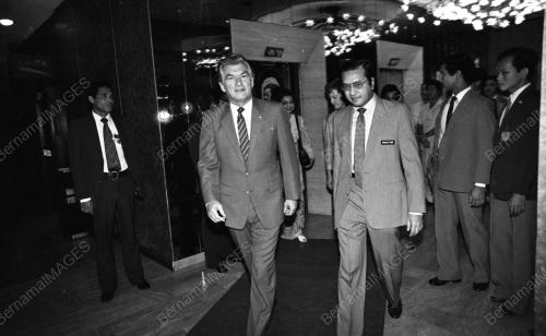 PERDANA MENTERI AUSTRALIA