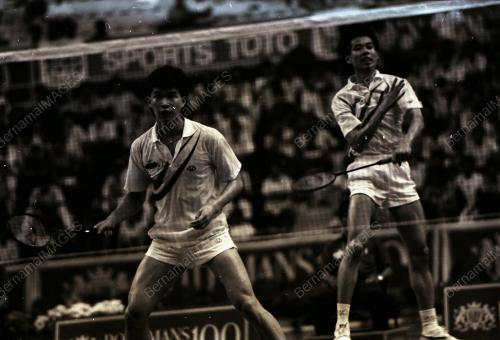 BADMINTON TERBUKA