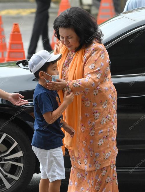 DATIN SERI ROSMAH MANSOR