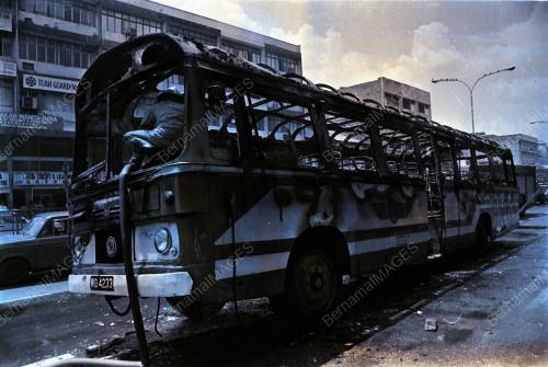 BAS PENUMPANG TERBAKAR