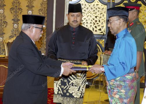 KL02_16022015_AGONG