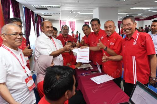 PENCALONAN PERTANDINGAN MAJLIS PIMPINAN TERTINGGI ,SRIKANDI & ARMADA MALAYSIA