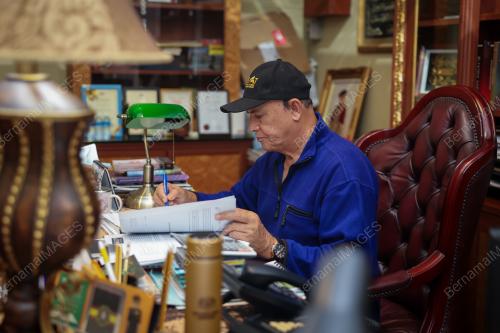 DATUK YUSOF HASLAM
