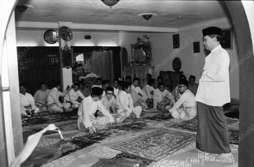 BERBUKA