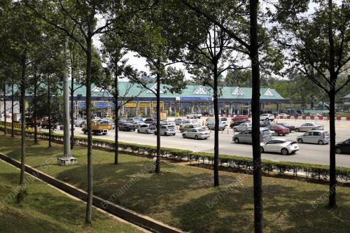 KL02_16072015_LANCAR