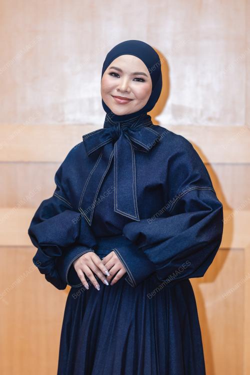 AINA ABDUL
